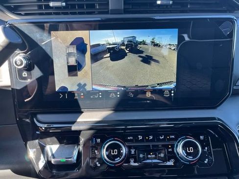 New 2026 GMC Sierra 2500 AT4X AWD/4WD image 32
