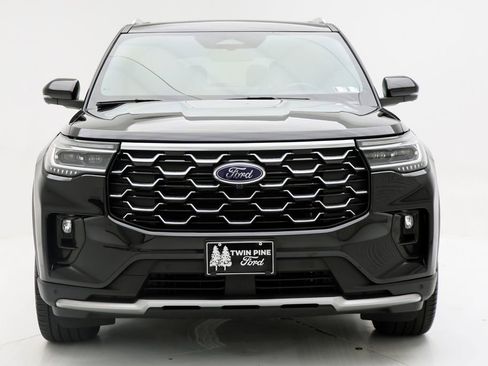 Used 2025 Ford Explorer Platinum w/ LUX Leather Package AWD/4WD image 5