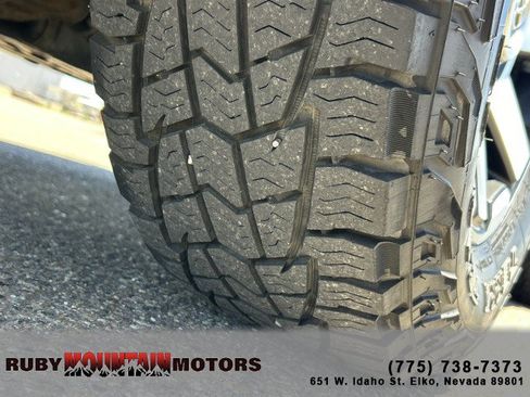 Used 2019 Toyota 4Runner TRD Off-Road Premium AWD/4WD image 29