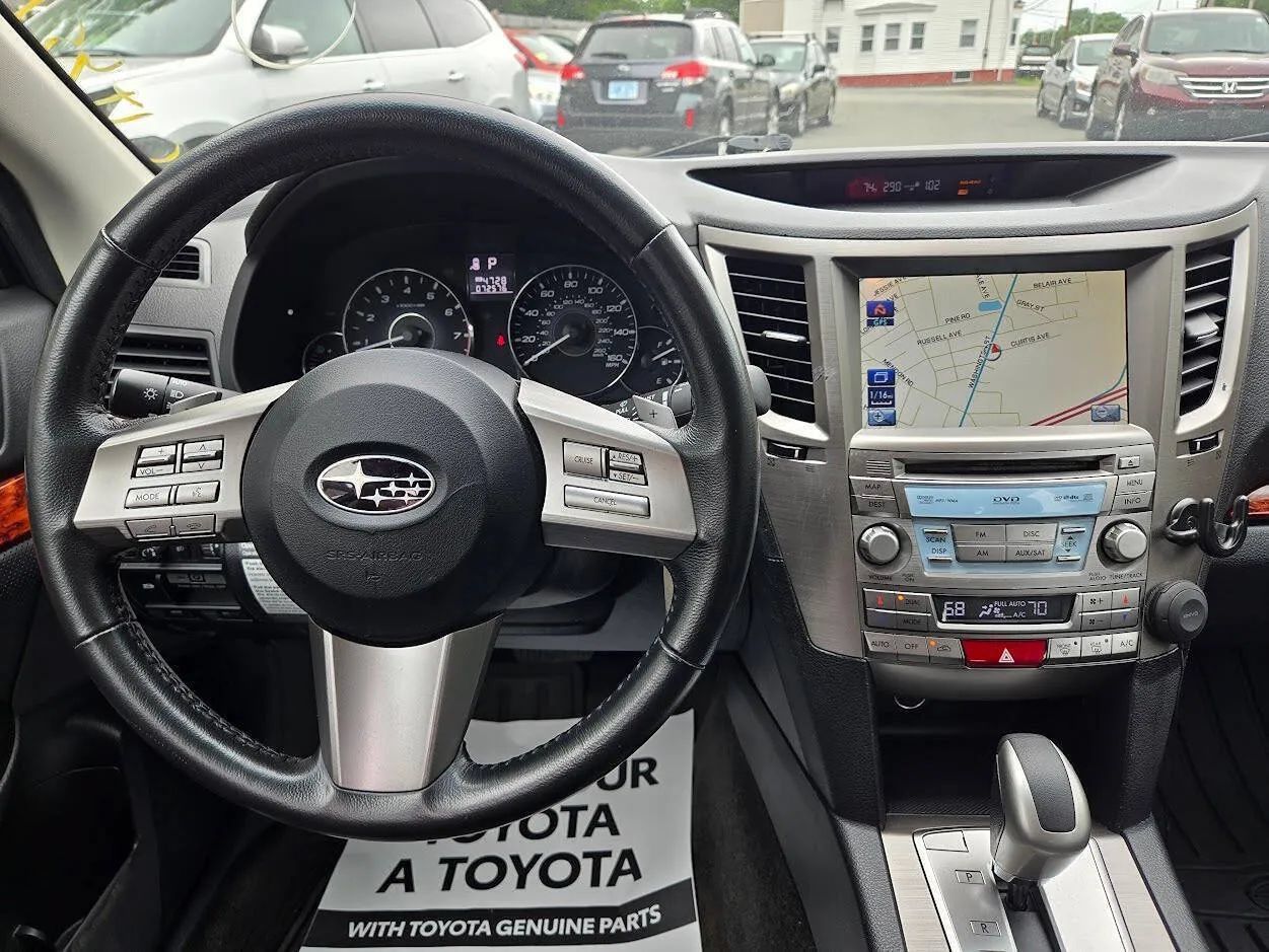 Used 2014 Subaru Outback 2.5i Limited AWD/4WD image 2