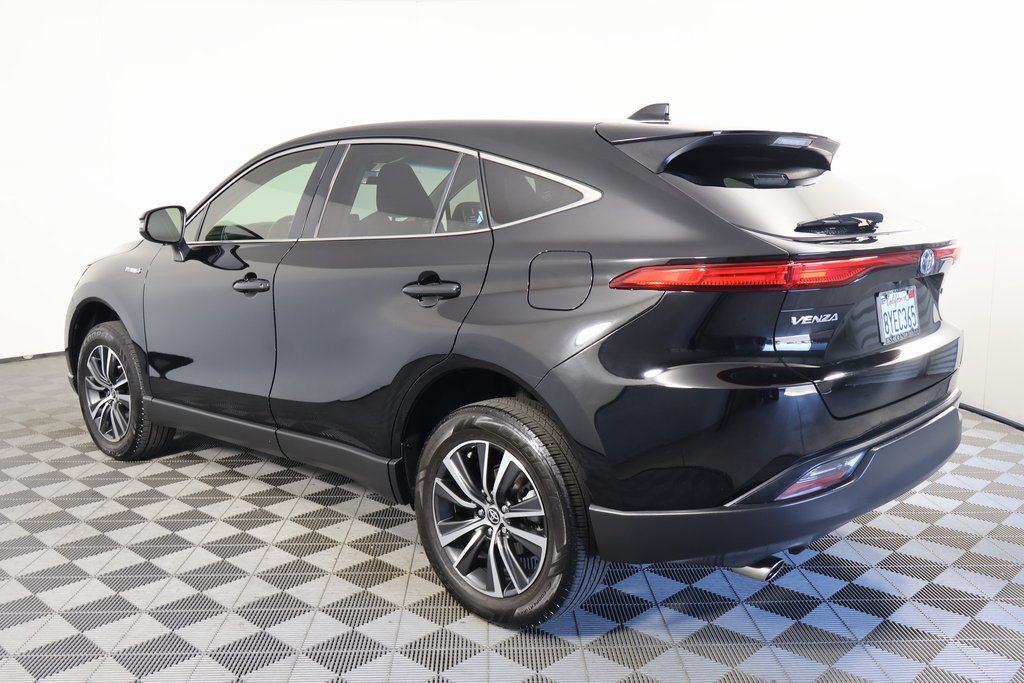 Used 2021 Toyota Venza LE w/ Carpet Mat Package (TMS) AWD/4WD image 6