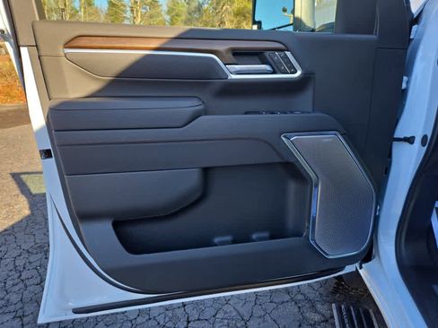 New 2026 Chevrolet Silverado 3500 High Country w/ High Country Premium Package image 13