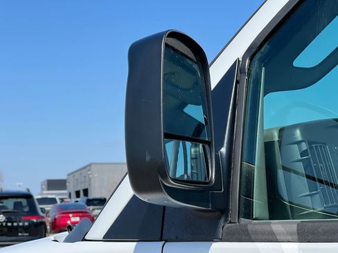 Used 2018 Chevrolet Express 3500 LT w/ LT Preferred Equipment Group image 10