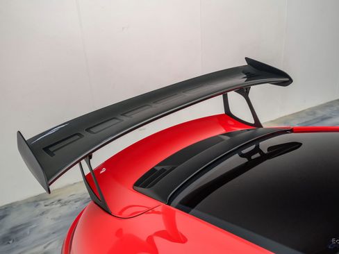 Used 2019 Porsche 911 GT3 RS RWD image 23