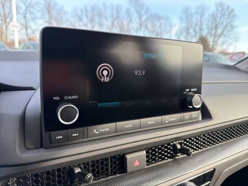 Certified 2024 Honda CR-V EX image 29