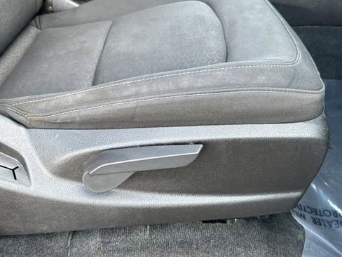 Used 2018 GMC Canyon SLE w/ SLE Convenience Package image 23