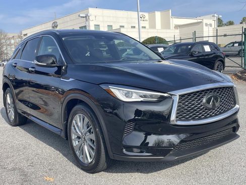 Certified 2025 INFINITI QX50 Luxe image 5