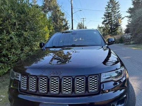 Used 2021 Jeep Grand Cherokee Laredo X AWD/4WD image 12