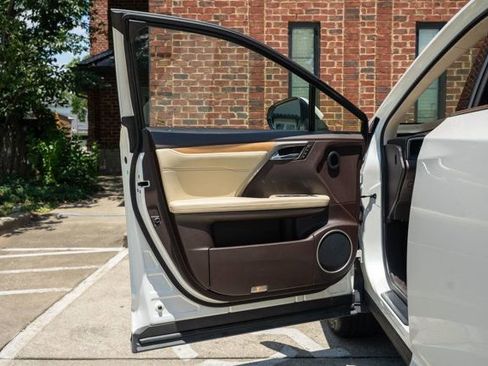 Used 2019 Lexus RX 350L AWD image 16