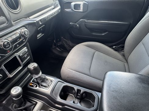 Used 2023 Jeep Wrangler Unlimited Sport AWD/4WD image 29