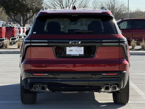 New 2026 Chevrolet Traverse RS image 5