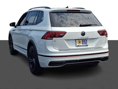 Used 2023 Volkswagen Tiguan SE R-Line FWD image 4