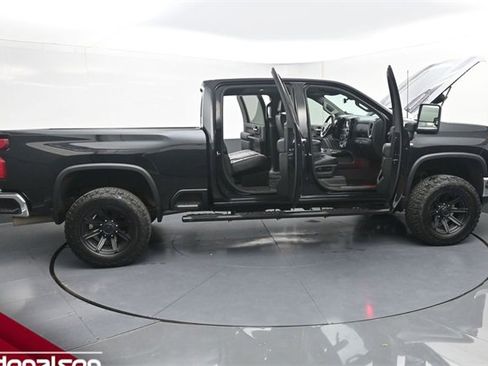 Used 2020 Chevrolet Silverado 2500 LTZ w/ LTZ Premium Package image 23