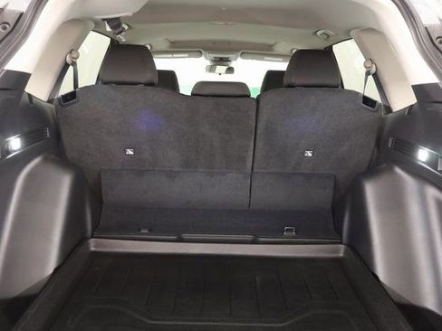 Used 2025 Honda CR-V EX image 9