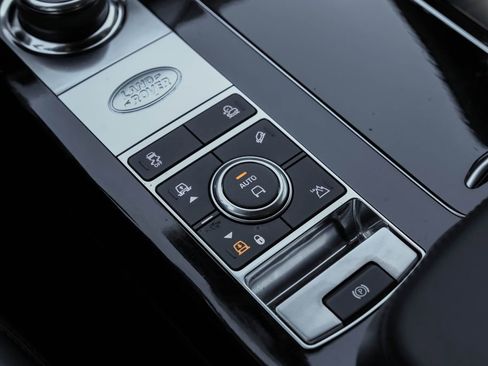 Used 2018 Land Rover Range Rover Supercharged image 27