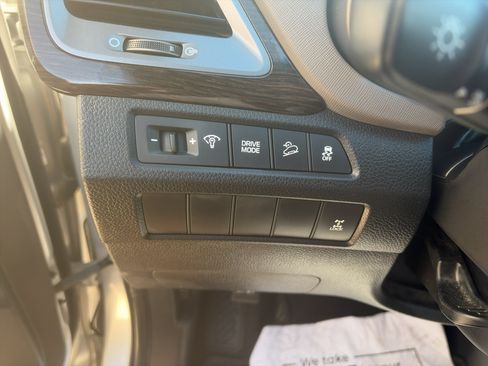 Used 2018 Hyundai Santa Fe Sport AWD/4WD image 17
