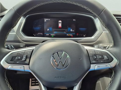 Used 2023 Volkswagen Tiguan SE R-Line AWD/4WD image 22