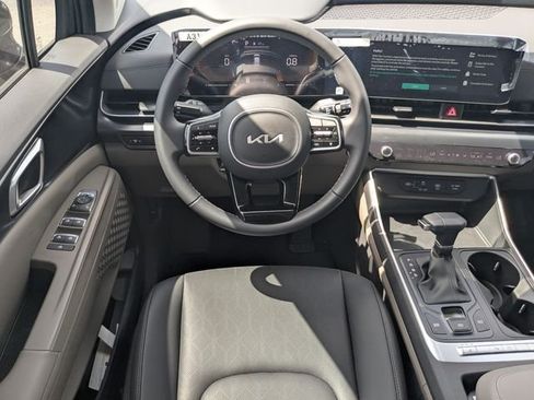 New 2026 Kia Carnival FWD image 14