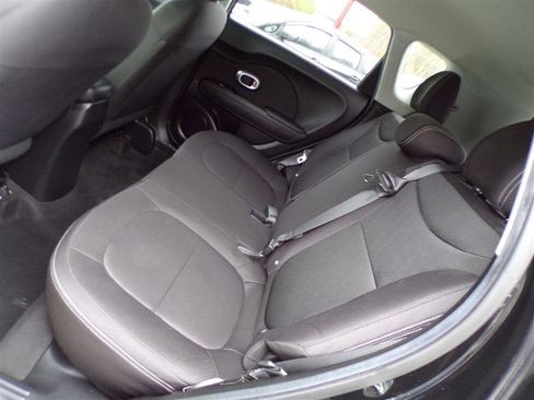 Used 2017 Kia Soul image 27