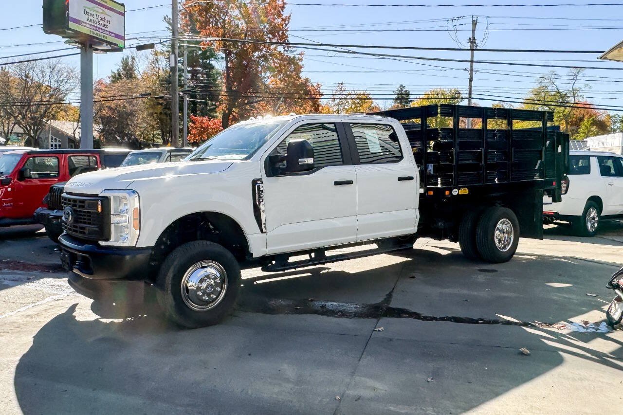 Used 2024 Ford F350 XL w/ Snow Plow Prep Package AWD/4WD image 9