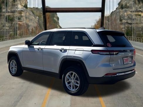 New 2026 Jeep Grand Cherokee Laredo RWD image 7