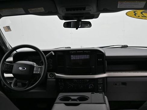 Used 2023 Ford F250 XL AWD/4WD image 7