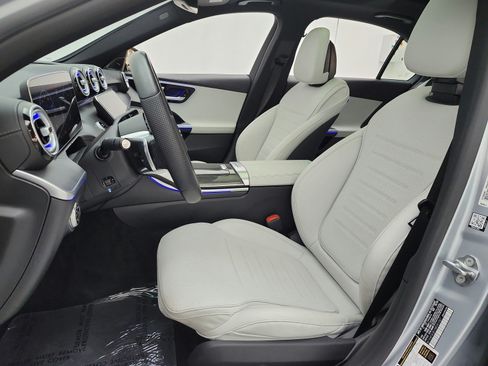 Used 2022 Mercedes-Benz C 300 Sedan image 17