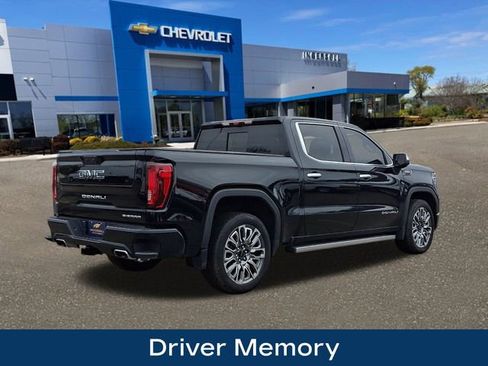 Used 2024 GMC Sierra 1500 Denali Ultimate image 9