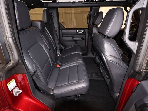 New 2026 Ford Bronco Big Bend w/ Black Appearance Package AWD/4WD image 12