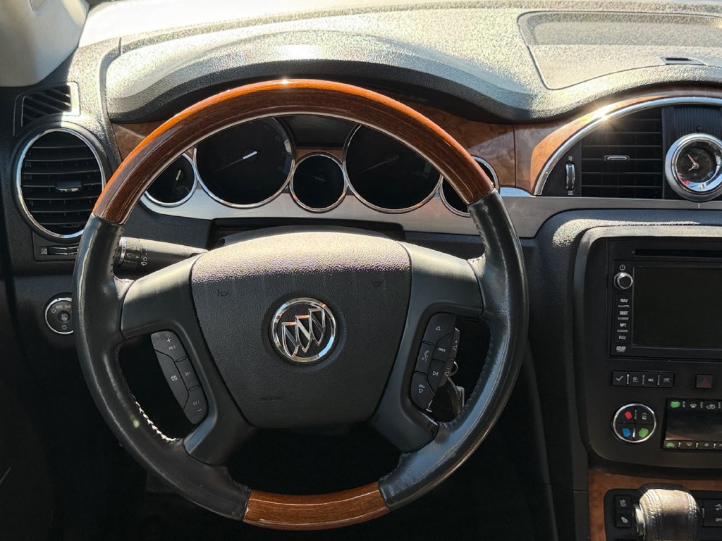 Used 2011 Buick Enclave CXL FWD image 23