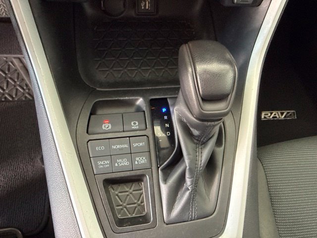 Used 2023 Toyota RAV4 LE AWD/4WD image 20