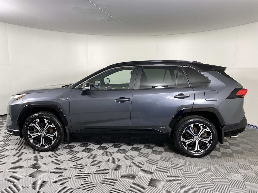 Used 2023 Toyota RAV4 XSE w/ Weather Package AWD/4WD image 5