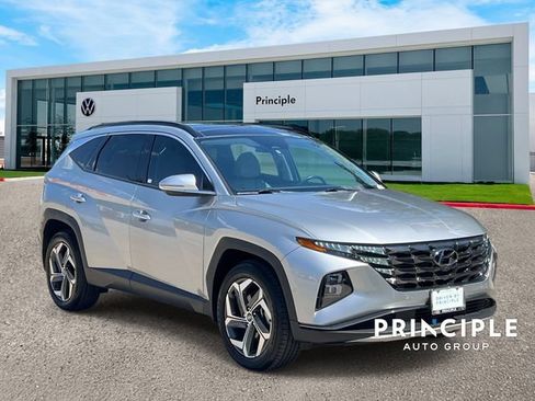 Used 2023 Hyundai Tucson Limited w/ Cargo Package AWD/4WD image 3