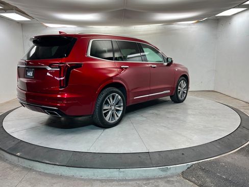 Used 2022 Cadillac XT6 Premium Luxury w/ Technology Package image 5