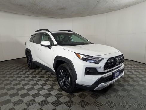 Used 2024 Toyota RAV4 Adventure image 5