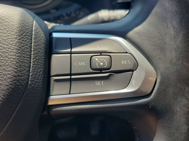 Used 2022 Jeep Compass Latitude w/ Sun and Sound Group AWD/4WD image 32