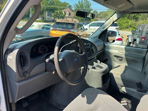 Used 2003 Ford E-150 and Econoline 150 RWD image 14