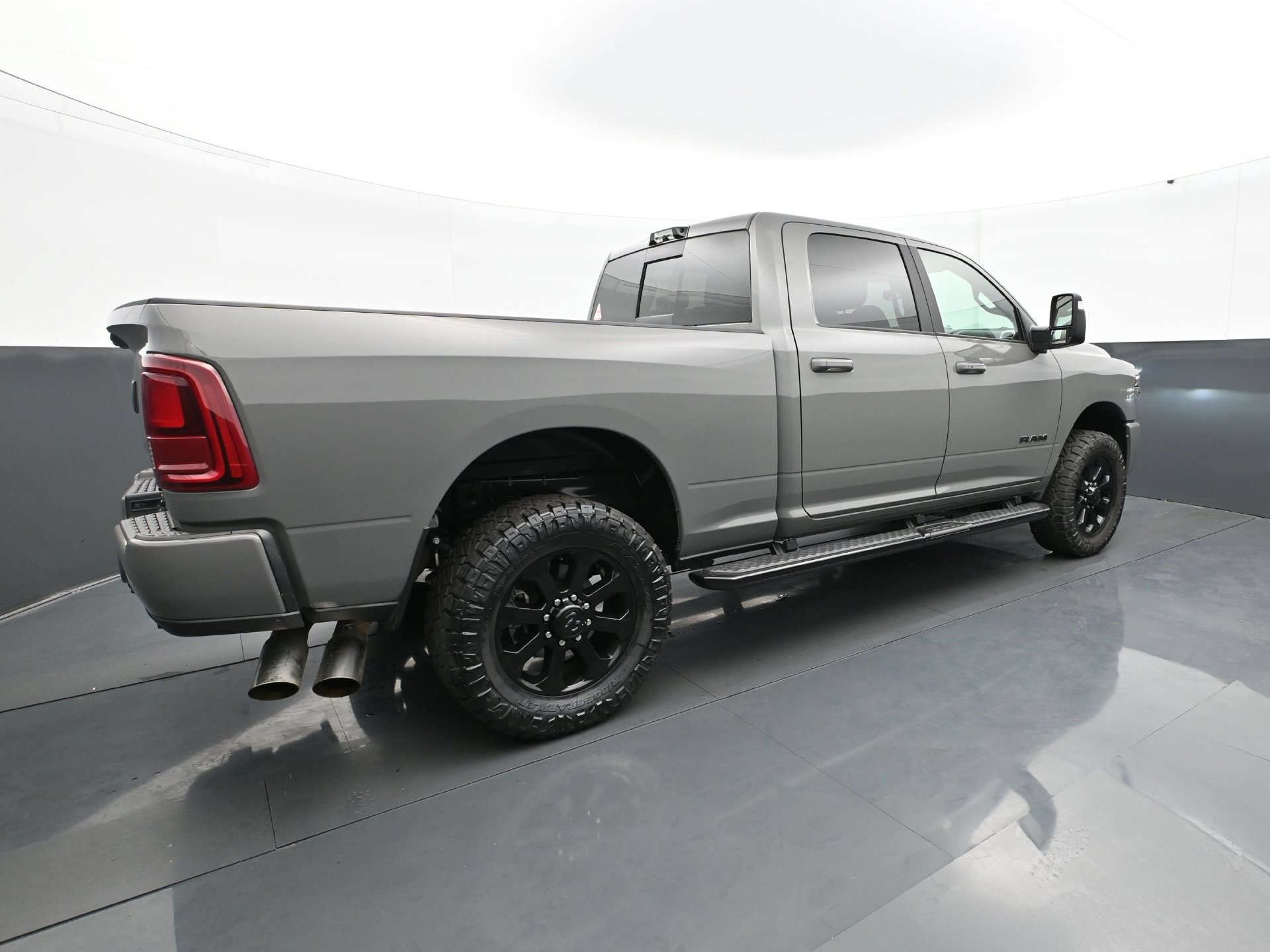 Used 2026 RAM 2500 Laramie w/ Night Edition AWD/4WD image 7