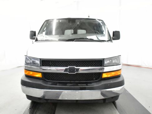 Used 2023 Chevrolet Express 3500 LS image 4