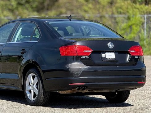 Used 2013 Volkswagen Jetta TDI image 16