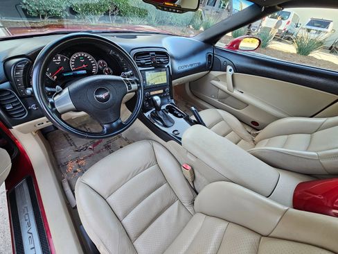 Used 2008 Chevrolet Corvette Convertible w/ Preferred Equipment Group image 27