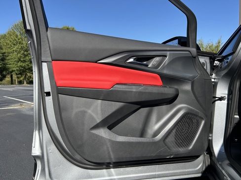 New 2025 Chevrolet Equinox EV RS image 47