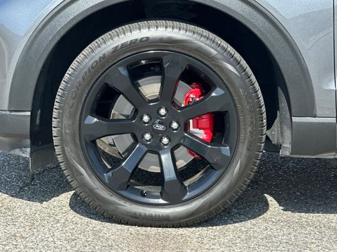Used 2022 Ford Explorer ST w/ Equipment Group 401A AWD/4WD image 28