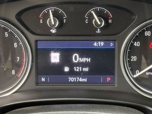 Used 2020 Buick Enclave Premium w/ Sun and Sites Package AWD/4WD image 38