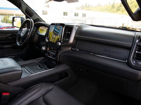 Used 2023 RAM 1500 Limited AWD/4WD image 17