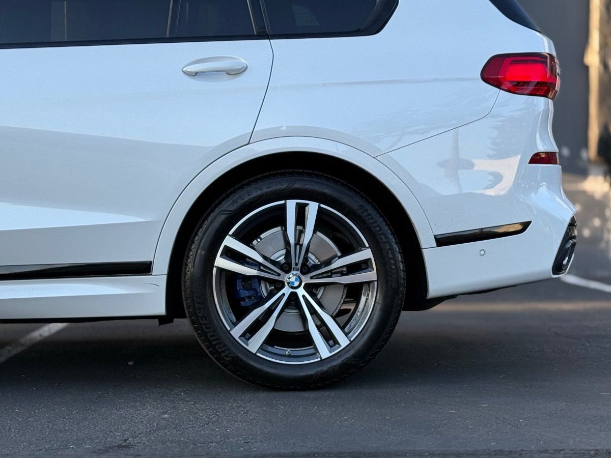 Used 2022 BMW X7 xDrive40i w/ Premium Excellence Package AWD/4WD image 10