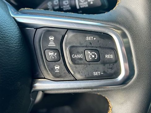 Used 2024 Jeep Wrangler Unlimited Sahara AWD/4WD image 21