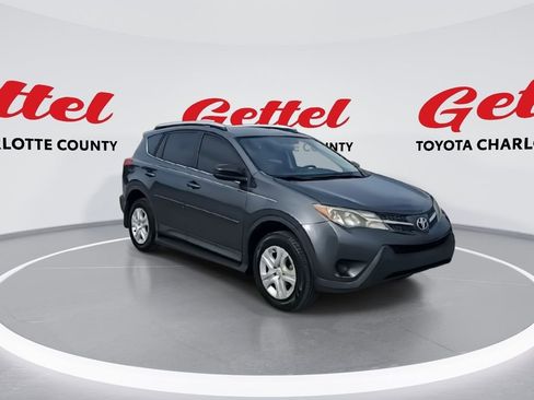 Used 2014 Toyota RAV4 LE image 2