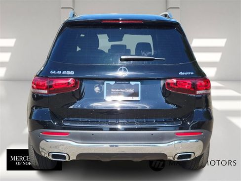 Certified 2022 Mercedes-Benz GLB 250 4MATIC image 4