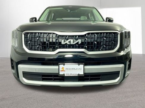 Used 2025 Kia Telluride EX w/ EX Captain's Chair Package image 28